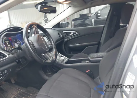 2015 Chrysler 200 Limited z USA, uszkodzony, nr VIN 1C3CCCAB5FN619554